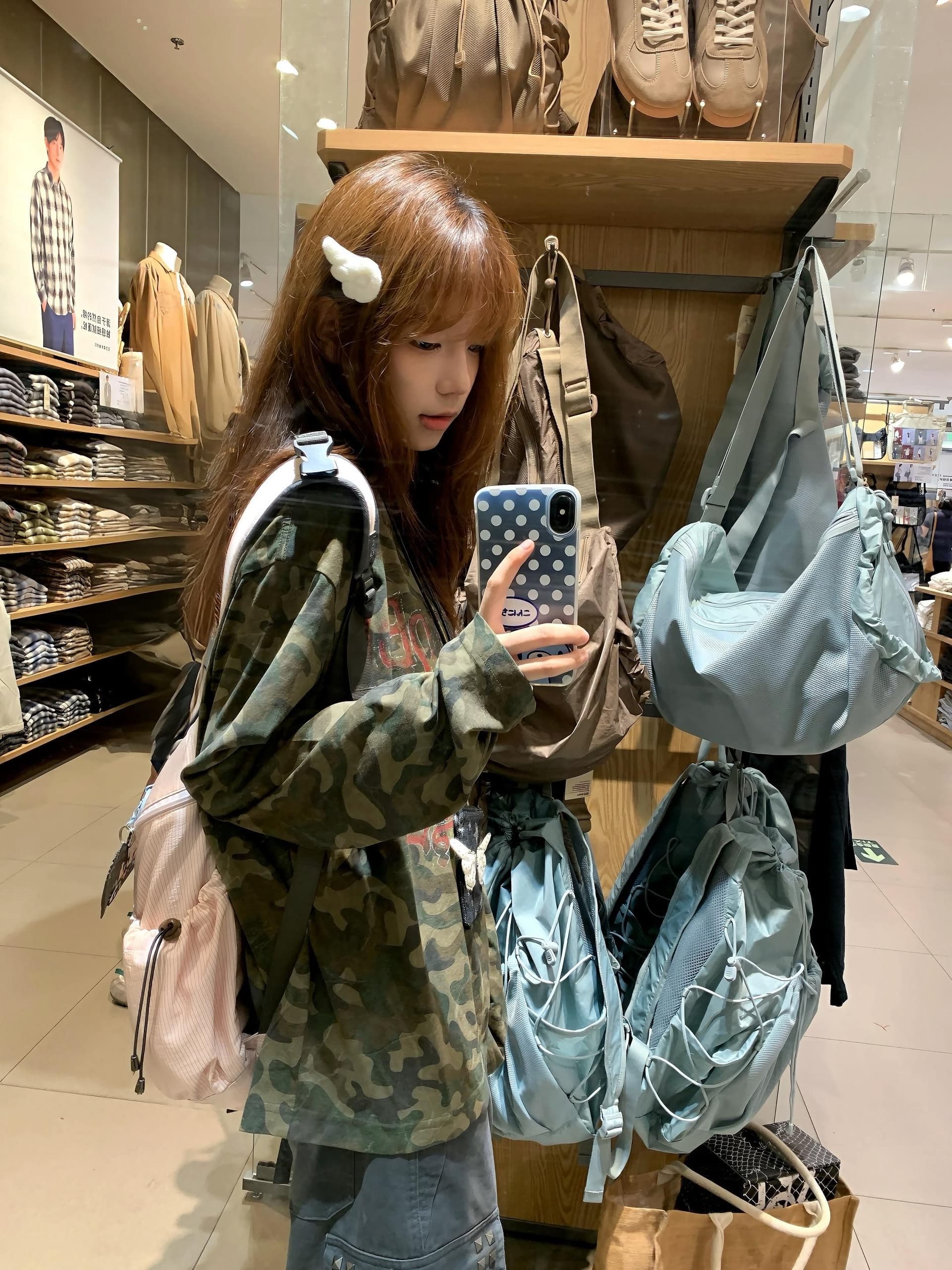 원본 올린 사람 : 에디션 카모플라주 230 크 순면 빗질하다 닫기 긴팔 티셔츠 여성 이미지 4