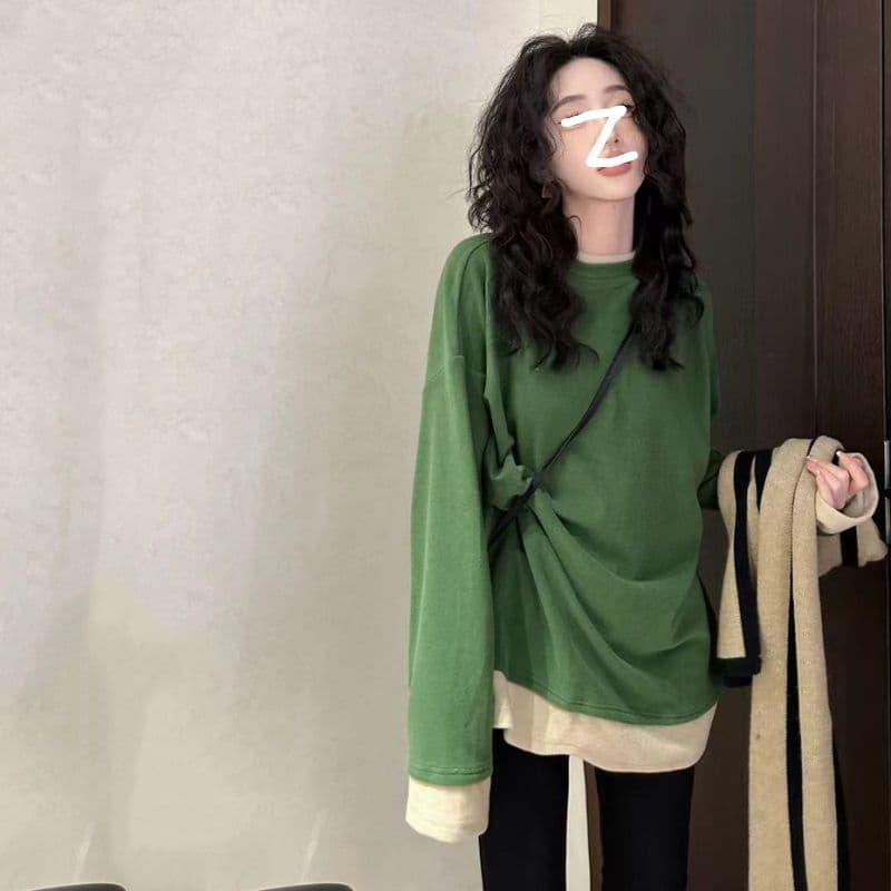 2026 년 가을 겨울 새로운 느긋한 바람 배색 페이크 레이어드 풀오버 기본 셔츠 여성 겨울 다용도 De 플러시 맨위 티셔츠