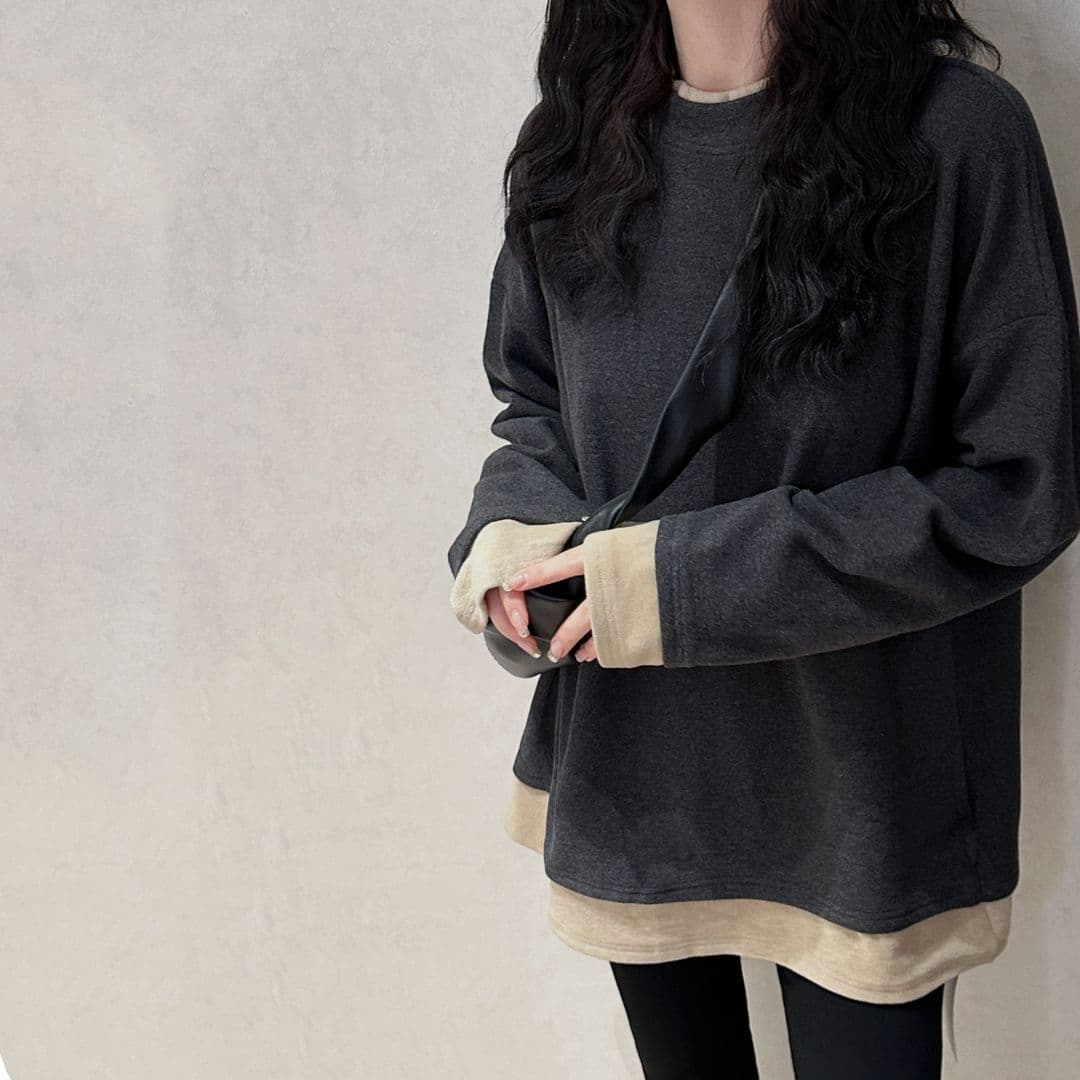 2026 년 가을 겨울 새로운 느긋한 바람 배색 페이크 레이어드 풀오버 기본 셔츠 여성 겨울 다용도 De 플러시 맨위 티셔츠 이미지 5
