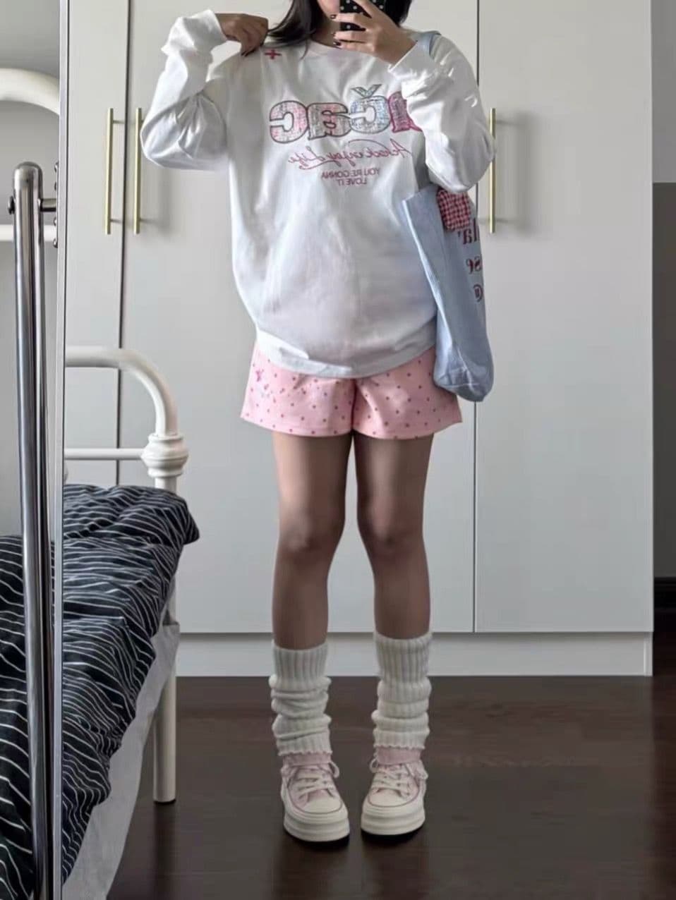 작은 샤넬 스타일 자수 순면 220 그램 빗질하다 닫기 긴팔 티셔츠 여성 상세 이미지 6
