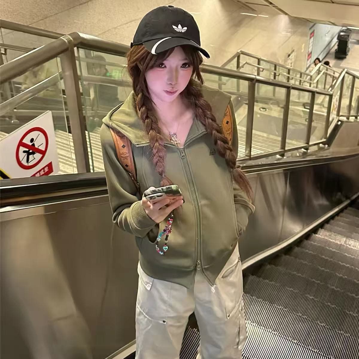 한 부서 착용 가져 가라. 패치워크 지퍼 후드티 이미지 2