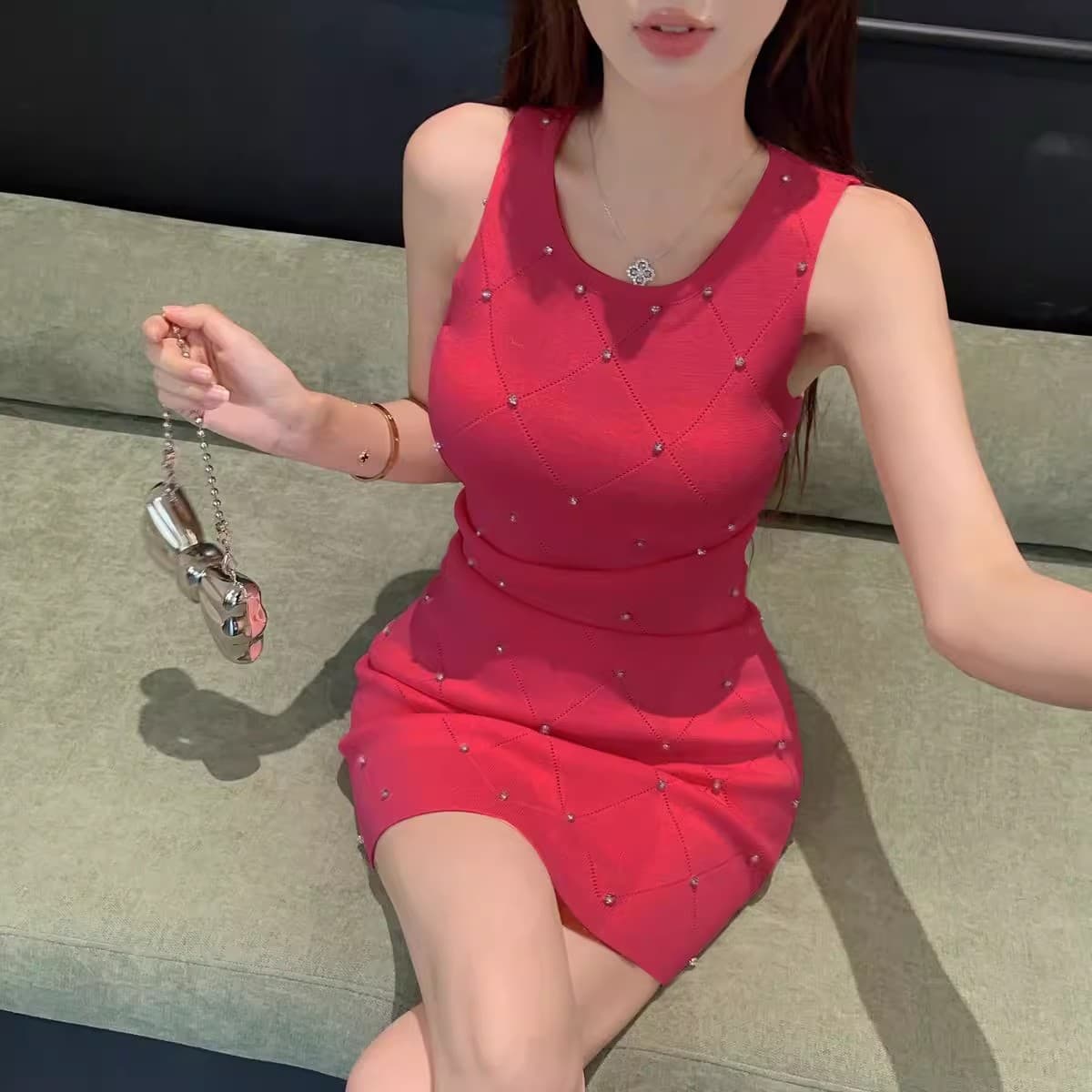 프랑스식 빛 럭셔리 못 훈련 니트 조끼 여성 드레스 몸매 가꾸기 품격 여름 2026 새로운 핫걸 타이트 스커트 미니 스커트 상세 이미지 5