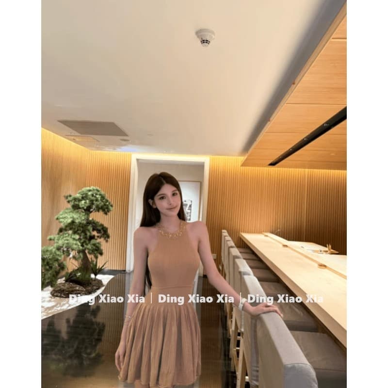 프랑스식 명문 여성 로얄 자매 천 금빛 바람 민소매 행침 목 무거운 작업 스팽글 비즈 허리 수축 조끼 니트 예복 치마 여성 여름 상세 이미지 5