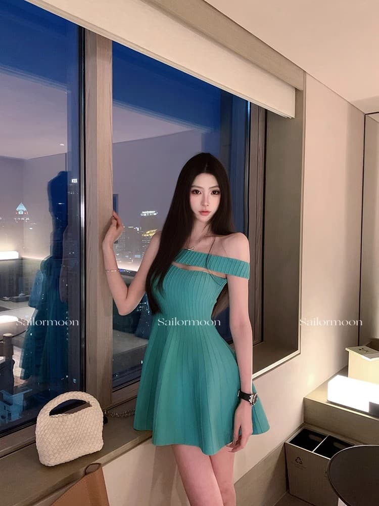 생방송 폭발 고대 조기 천 골드 비스듬한 칼라 하프 슬립 둘 착용 니트 드레스 슬림해 보이는 요정 미니 스커트 상세 이미지 10