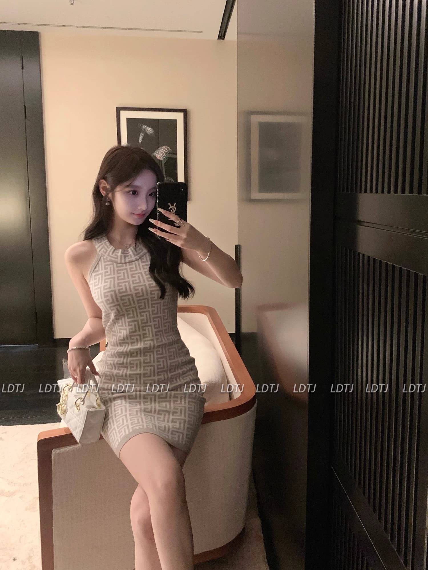 높음 세트 2026 봄 아모이 명문 여성 품격 프랑스식 체크무늬 몸매 가꾸기 민소매 행침 목 니트 타이트 스커트 여성 드레스 상세 이미지 21