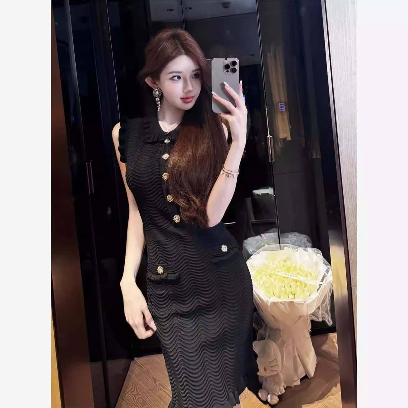 2026 여름 새로운 물결무늬 곡물 프랑스식 프릴 베이비 칼라 인어 꼬리 니트 민소매 조끼 여성 드레스 이미지 5