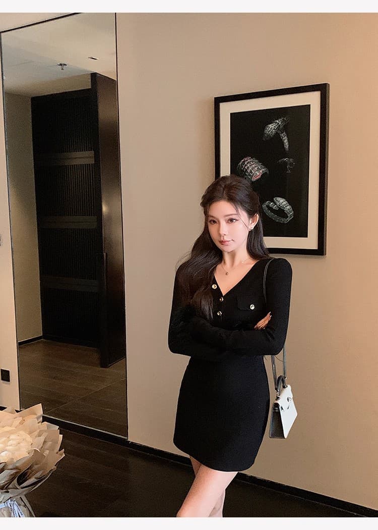 치우 고기 야오 화이트 털 머리 소매 샤오시엔 V넥 니트 여성 드레스 가을 새로운 몸매 가꾸기 품격 타이트 스커트 상세 이미지 5