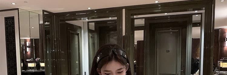 고급 센스 홀로우 아웃 긴팔 니트 여성 드레스 봄 자이언트 잘 생긴 ~ 중 꼬집기 허리 허리 수축 슬림해 보이는 품격 짧은 치마 상세 이미지 48