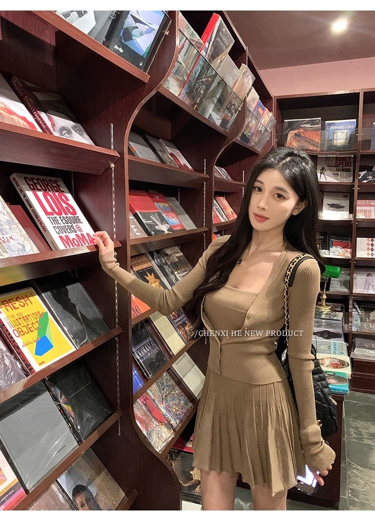 그는 아침 전체 집합 ootd 착용 가져 가라. 세트 여성 짧은 니트 몸매 가꾸기 오픈 가디건 맨위 한 마디 플리츠 슬립 드레스 상세 이미지 26