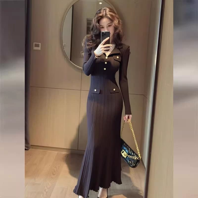 프랑스식 출퇴근 브라운 폴로 칼라 니트 드레스 아이들 2026 새로운 가을 고급 센스 품격 허리 수축 롱 스커트 이미지 2