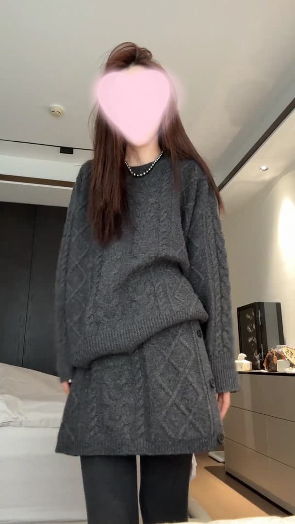 유럽 역 2026 겨울 새로운 패션 레트로 짜임 바람 꽈배기 니트 스웨터 반 스커트 세트 투피스 세트 이미지 2
