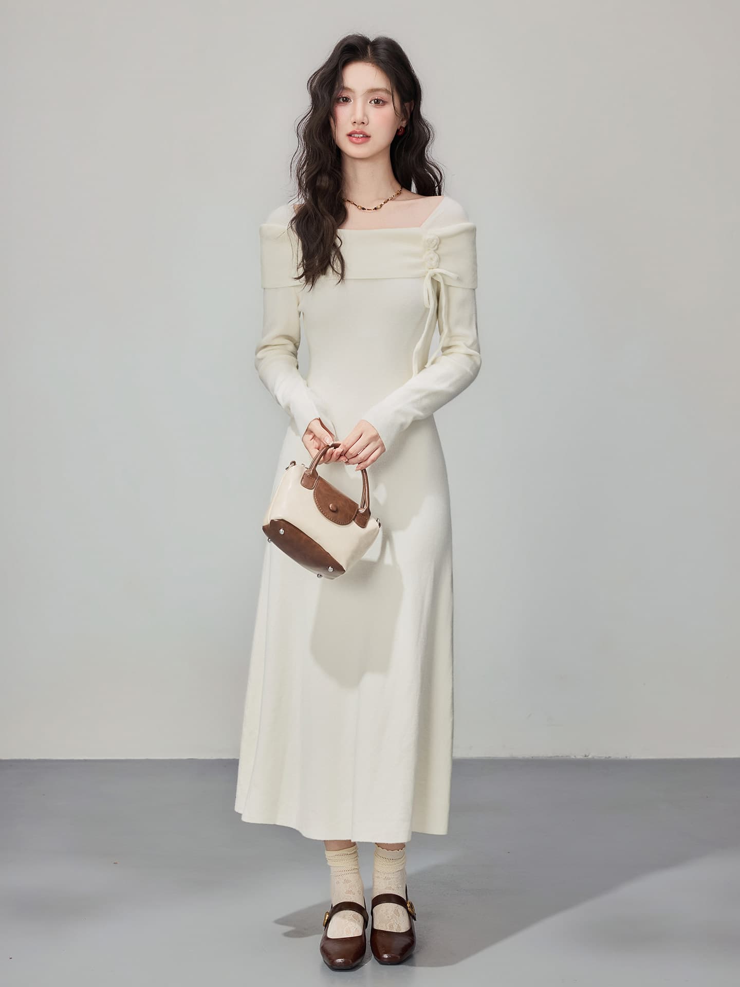 빨간색 여성 드레스 가을 겨울 새로운 긴팔 품격 고급 센스 니트 롱 스커트 자이언트 잘 생긴 인사이드 가져 가라. 바지 스커트 이미지 2
