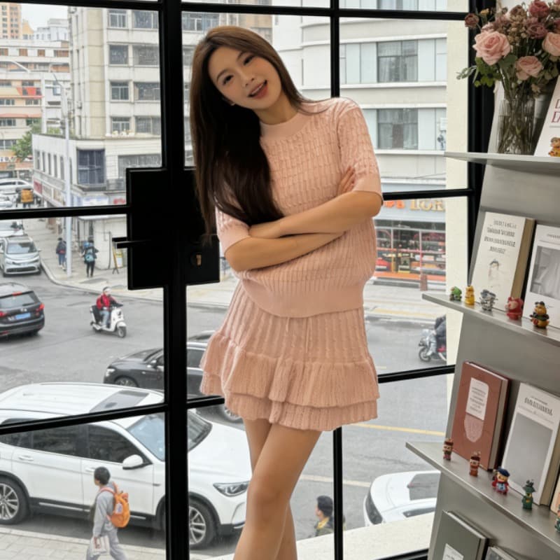 2026 년 여름 새로운 핑크색 부드러운 바람 달콤함 연령 감소 작은 키 하이웨이스트 반신 스커트 얼음 실크 니트 세트