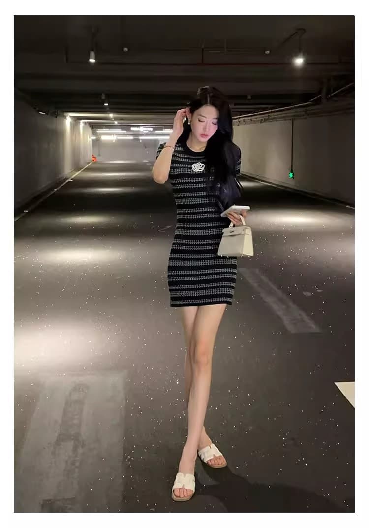2026 년 여름 슬림해 보이는 품격 핫걸 여성 드레스 다용도 섹시함 허리 수축 패션 작은 샤넬 스타일 중간 길이 치마 상세 이미지 8