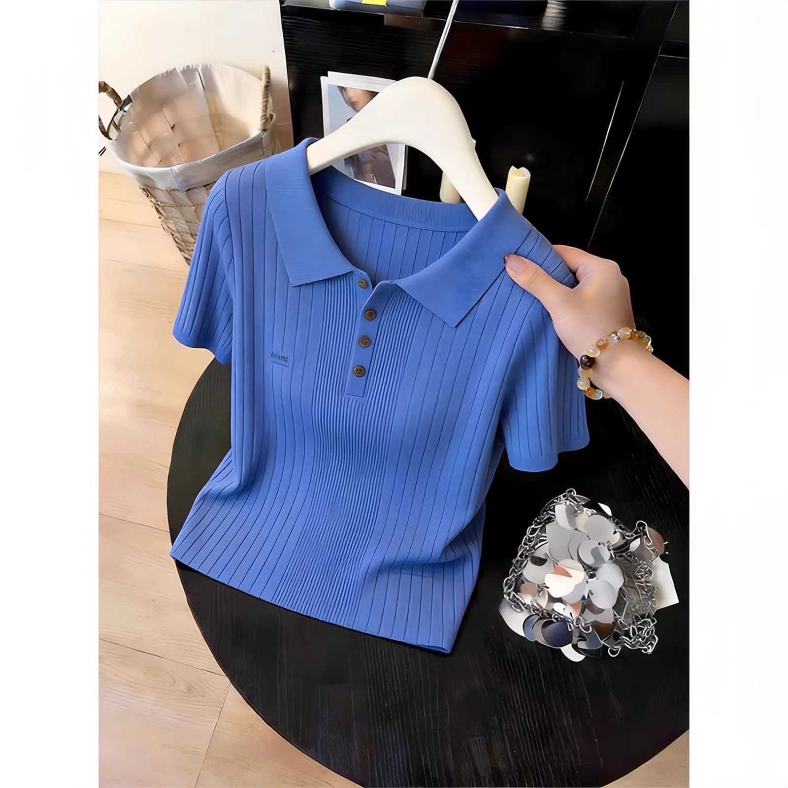 파란색 POLO 칼라 몸매 가꾸기 반팔 티셔츠 2026 여름 새로운 도파민 외국 가스 작은 키 쇼트 스타일 맨위 여성 상세 이미지 2