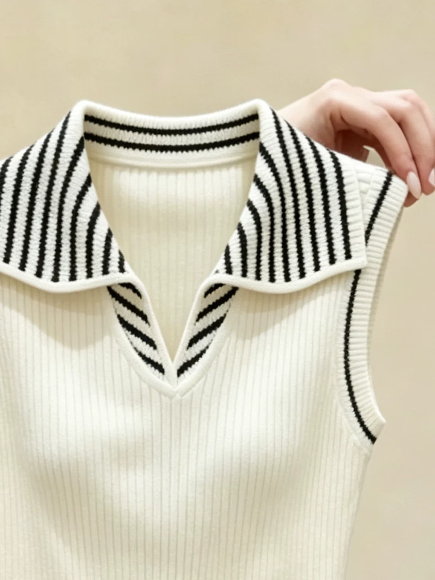 패션 디자인 센스 베이지 색 스트라이프 POLO 칼라 민소매 니트 조끼 여성 여름 새로운 오래된 돈 바람 풀오버 셔츠 상세 이미지 7