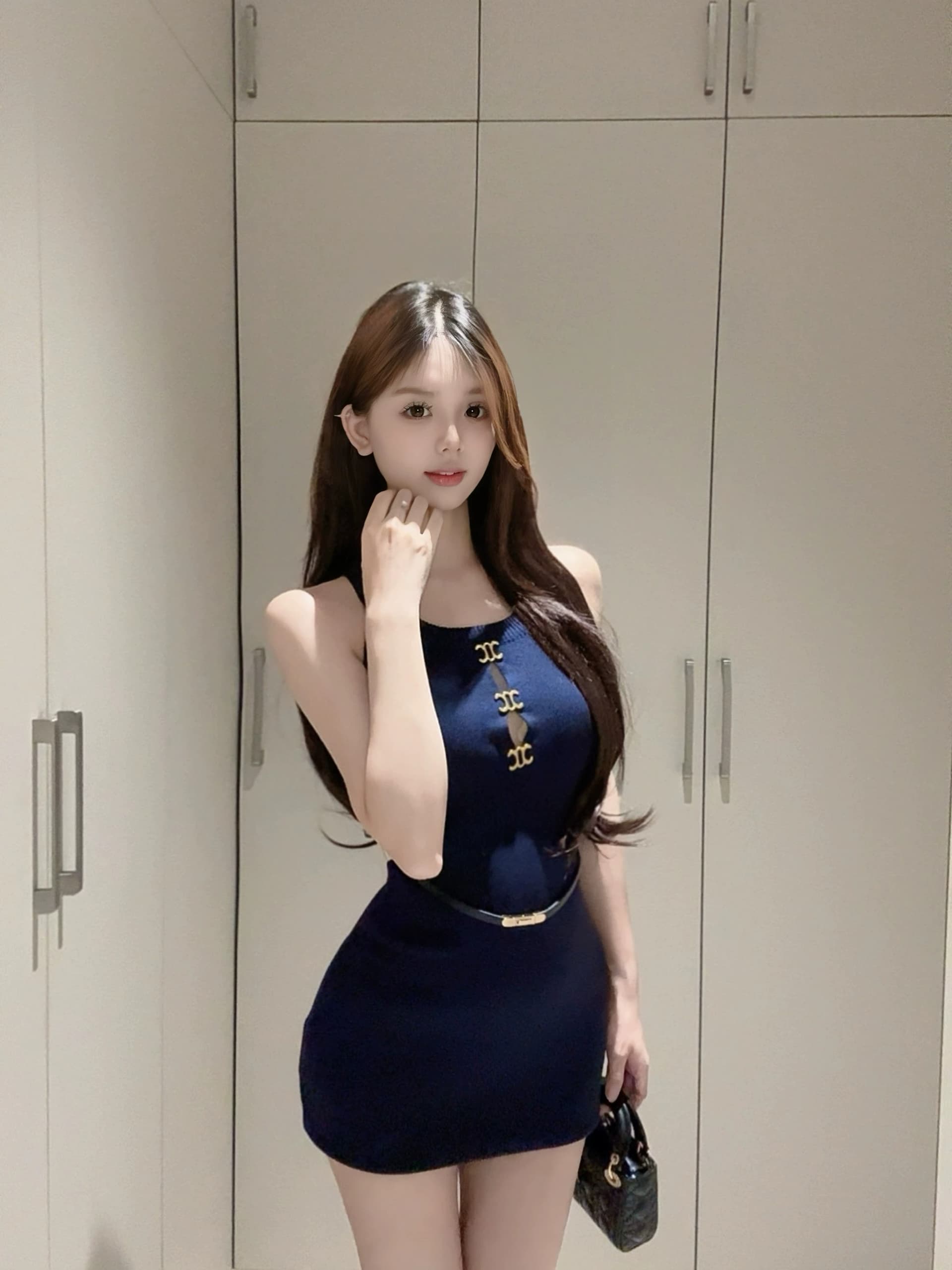 벨트 보내기 로얄 블루 행침 목 홀로우 아웃 드레스 섹시함 矜贵 품격 로얄 자매 바람 몸매 가꾸기 타이트 스커트 상세 이미지 4