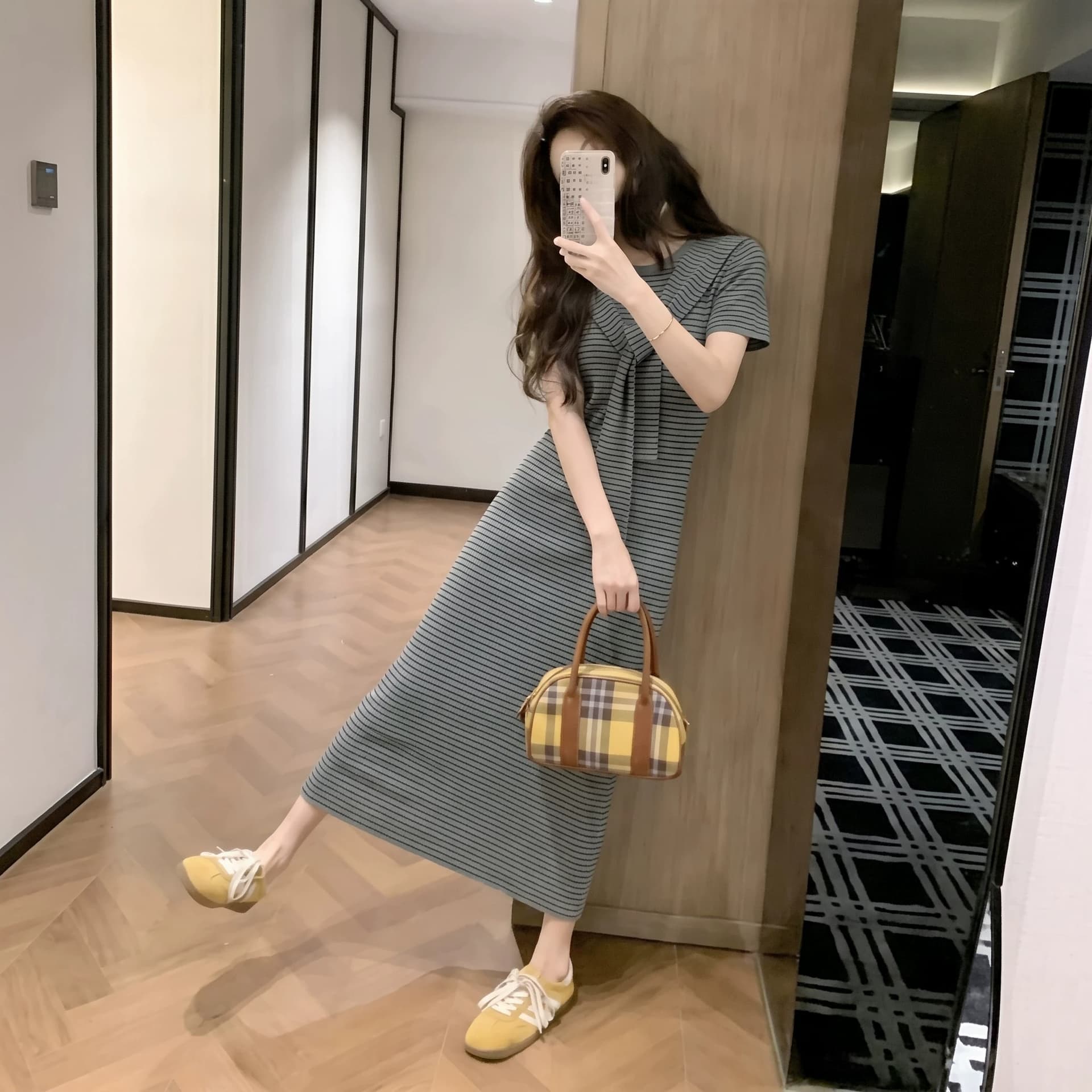 여름 배색 스트라이프 이전 스트랩 여성 드레스 허리 수축 슬림해 보이는 품격 다용도 몸매 가꾸기 작은 대중 니트 중간 길이 상세 이미지 1