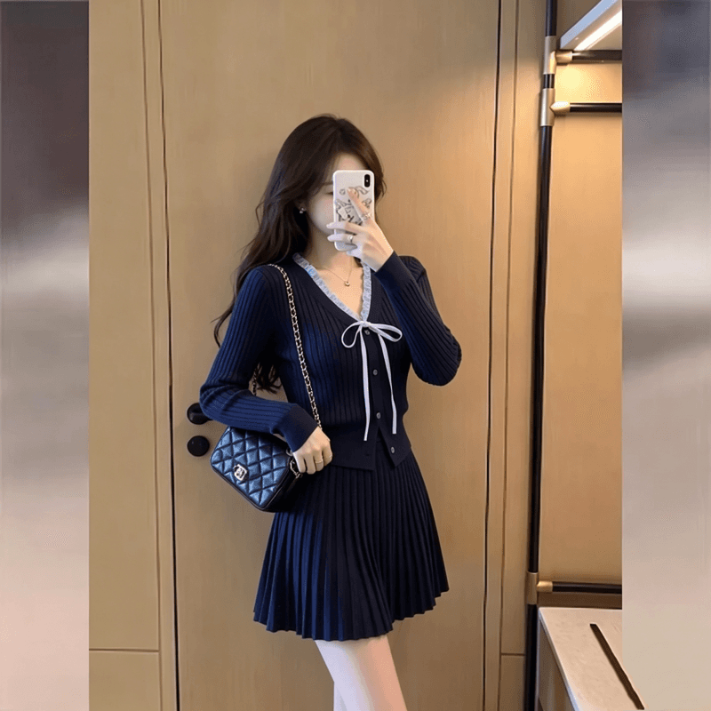레드 맨 파빌리온 니트 세트 여성 가을 겨울철 부유 한 가족 천 골드 연령 감소 전체 집합 착용 가져 가라. 고급 센스 고유 한 투피스 세트 상세 이미지 3