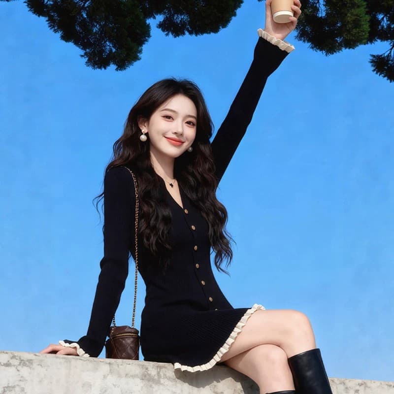 2026 년 프랑스식 그는 벤 바람 검정색 긴팔 니트 여성 드레스 가을 품격 허리 수축 아름다운 짧은 치마 이미지 5