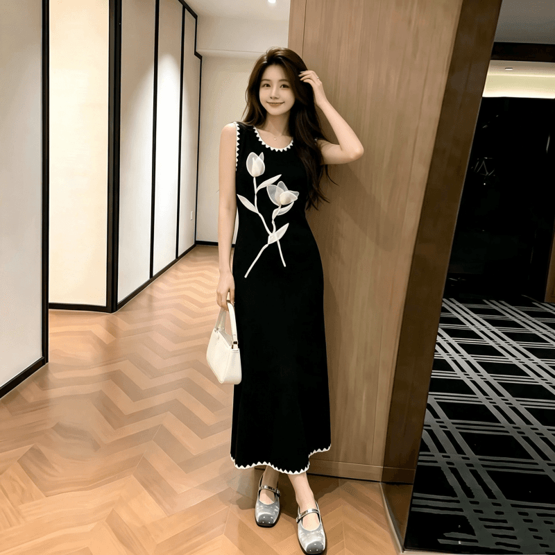 새로운 중식 국풍 검정색 민소매 여성 드레스 2026 년 여름 새로운 슬림해 보이는 꽃 롱 스커트 품격 치마