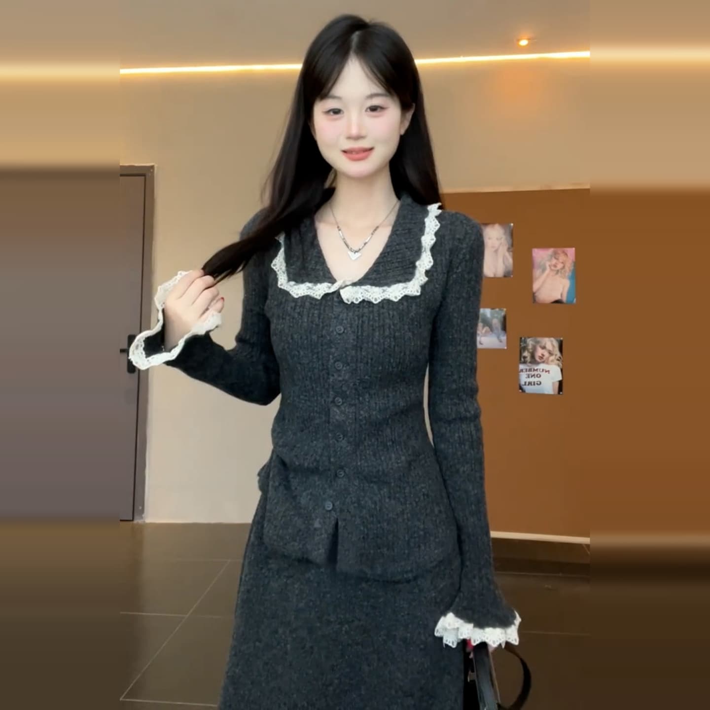 2026 새로운 프랑스식 품격 레이스 레이스 니트 드레스 아이들 가을 겨울철 인사이드 가져 가라. 스웨터 세트 롱 스커트 이미지 2