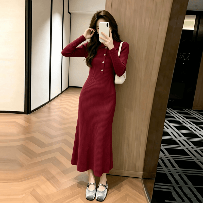 레트로 빨간색 항구 바람 폴로 칼라 니트 여성 드레스 2026 가을 새로운 고급 센스 품격 슬림해 보이는 레트로 롱 스커트 이미지 2