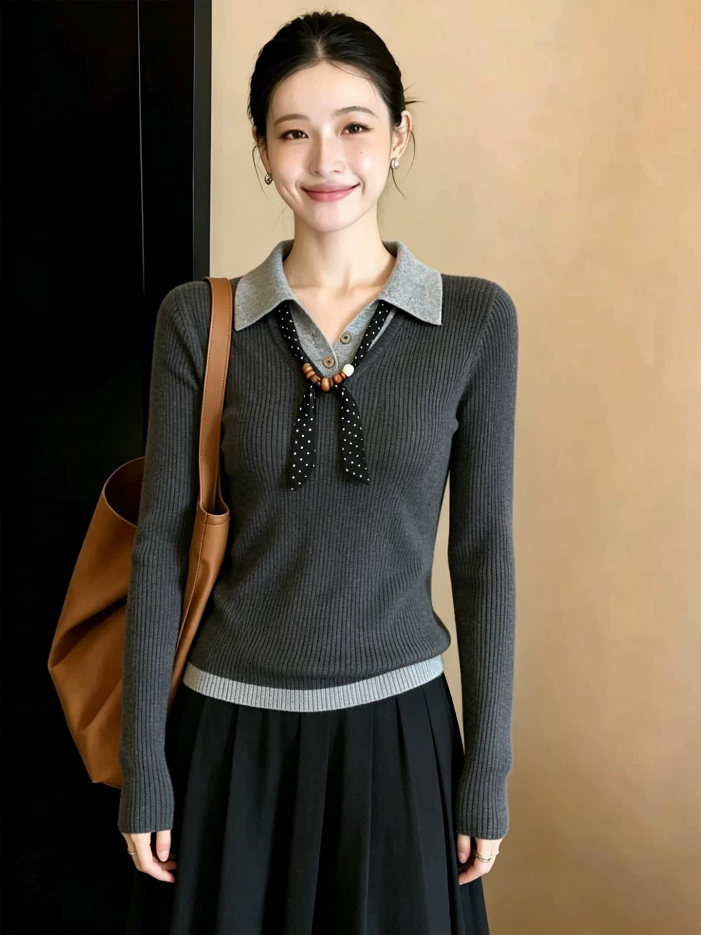 페이크 레이어드 polo 폴로 칼라 긴팔 니트 스웨터 여성 2026 가을 인사이드 가져 가라. 만나는 몸매 가꾸기 디자인 센스 한 첨부 된 의류 이미지 2