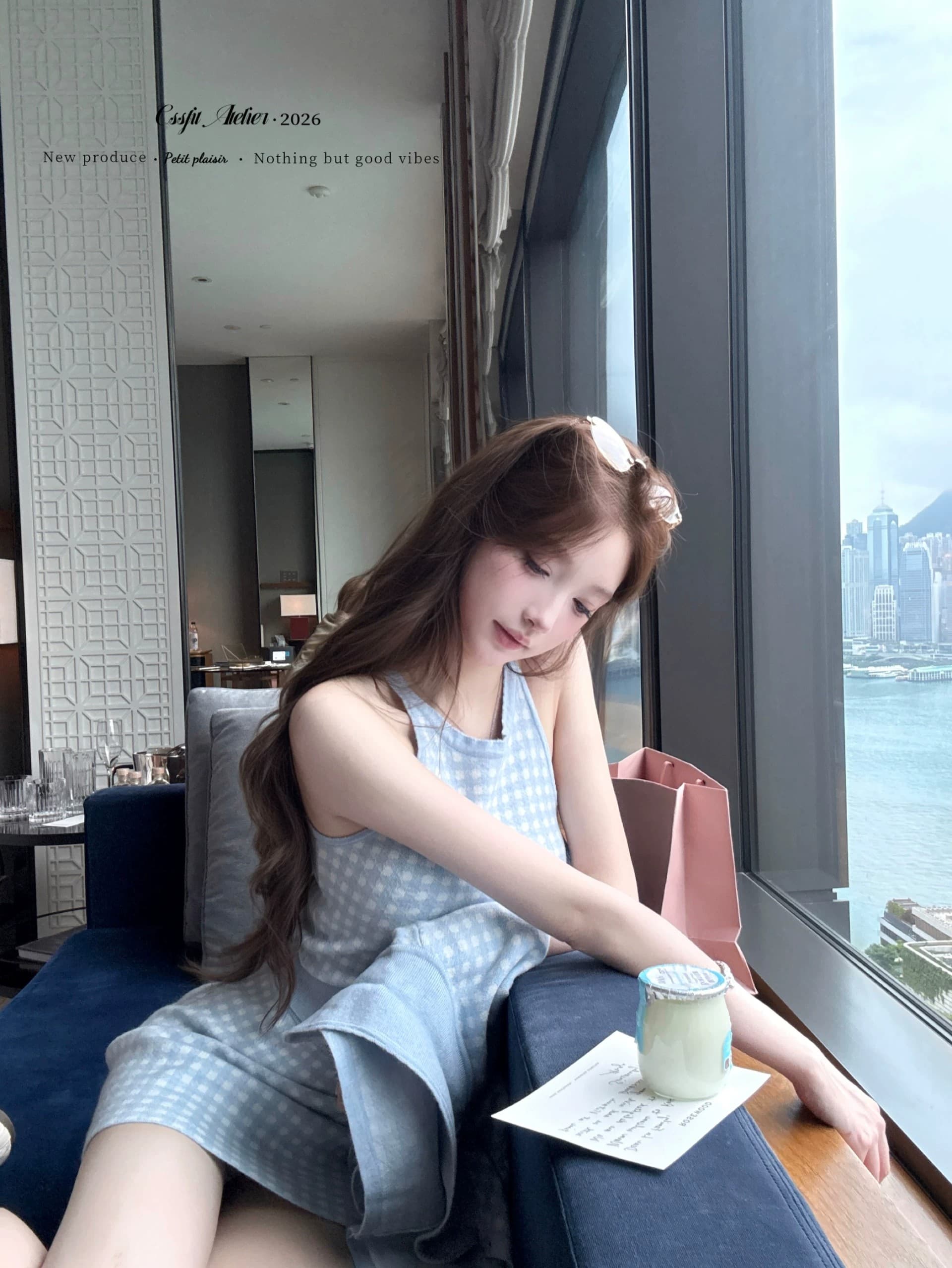 2026 년 가을 겨울 바다 소금 향기로운 노래 주간 실크 양 털이 푸른 그리드 분말 그리드 오픈 가디건 조끼 반 스커트 3종 세트 그룹 상세 이미지 29