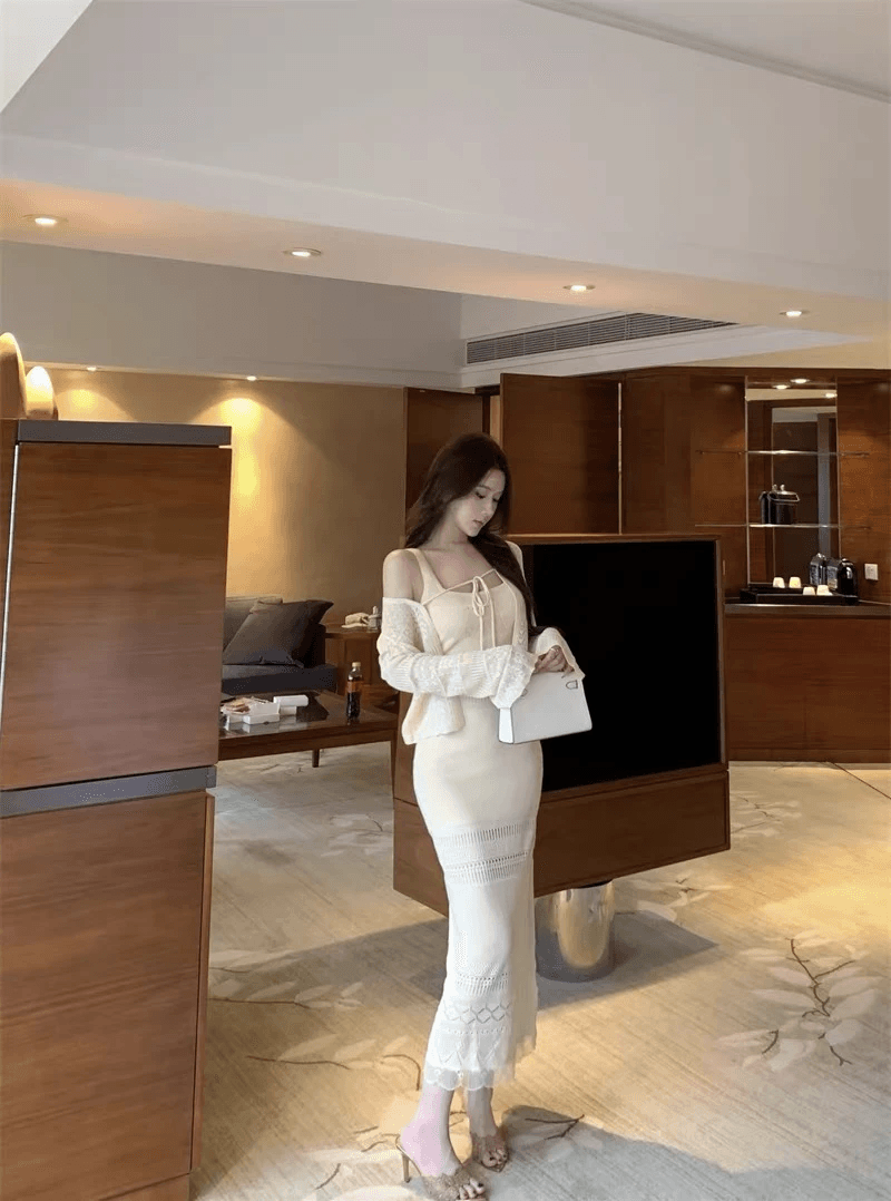 2026 년 이른 가을 자수 홀로우 아웃 니트 스트랩 오픈 가디건 슬립 점프 슈트 그룹 투피스 세트 패션 세트 상세 이미지 4
