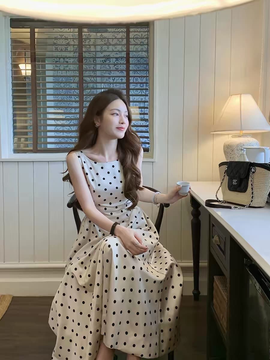 오직 니켈 Jiao 예쁜 lady 레트로 품격 도트 무늬 허리 수축 드레스 여름 특별 아름다운 꼬집기 허리 민소매 롱 스커트 이미지 2