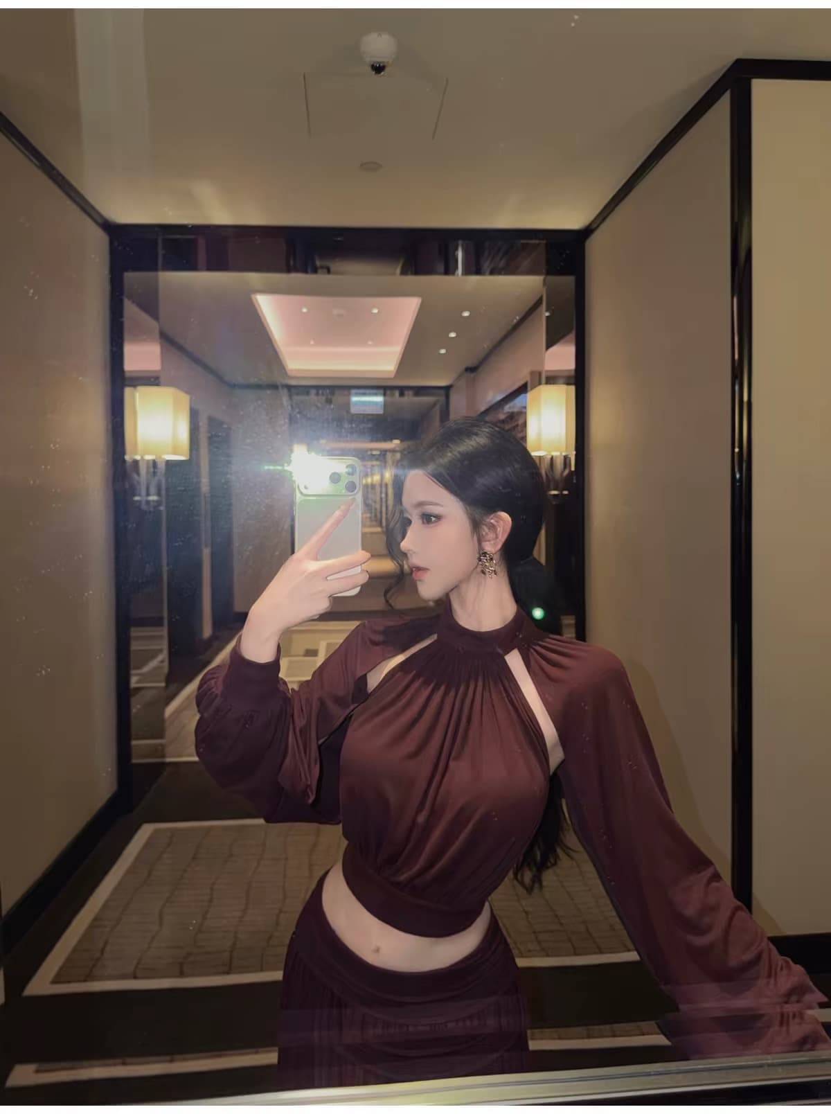 jayky yang 도론 장미 프랑스식 스탠드 칼라 백리스 맨위 펌프 Pleat 측면 트임 한 마디 반 스커트 세트 상세 이미지 15