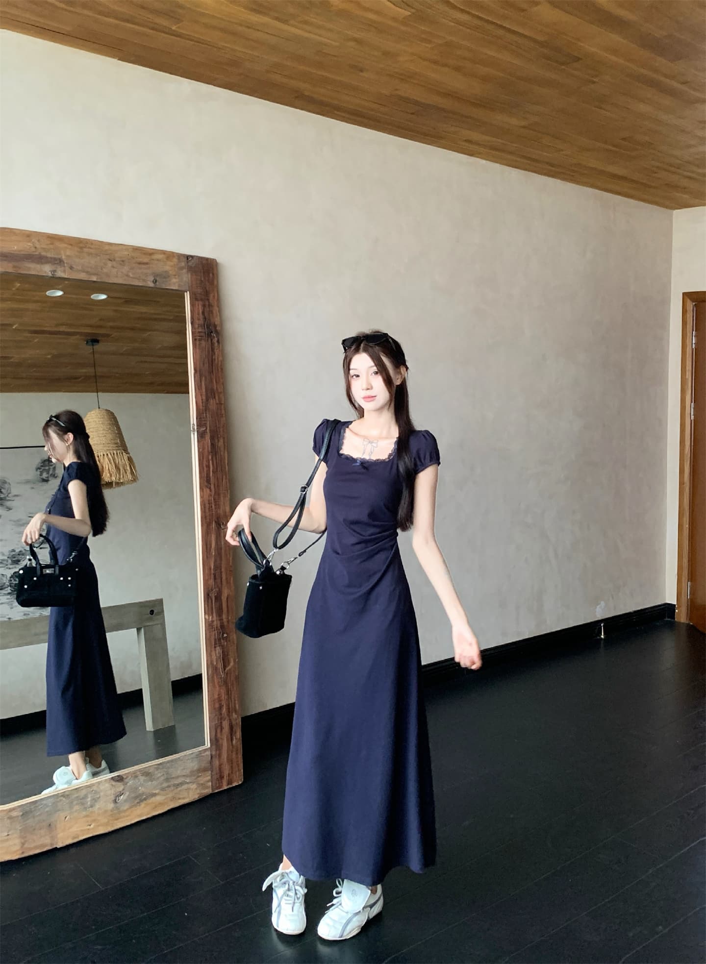 실사 프랑스식 광장 칼라 레이스 조각 반팔 몸매 가꾸기 슬림해 보이는 품격 롱 코트 드레스 이미지 3