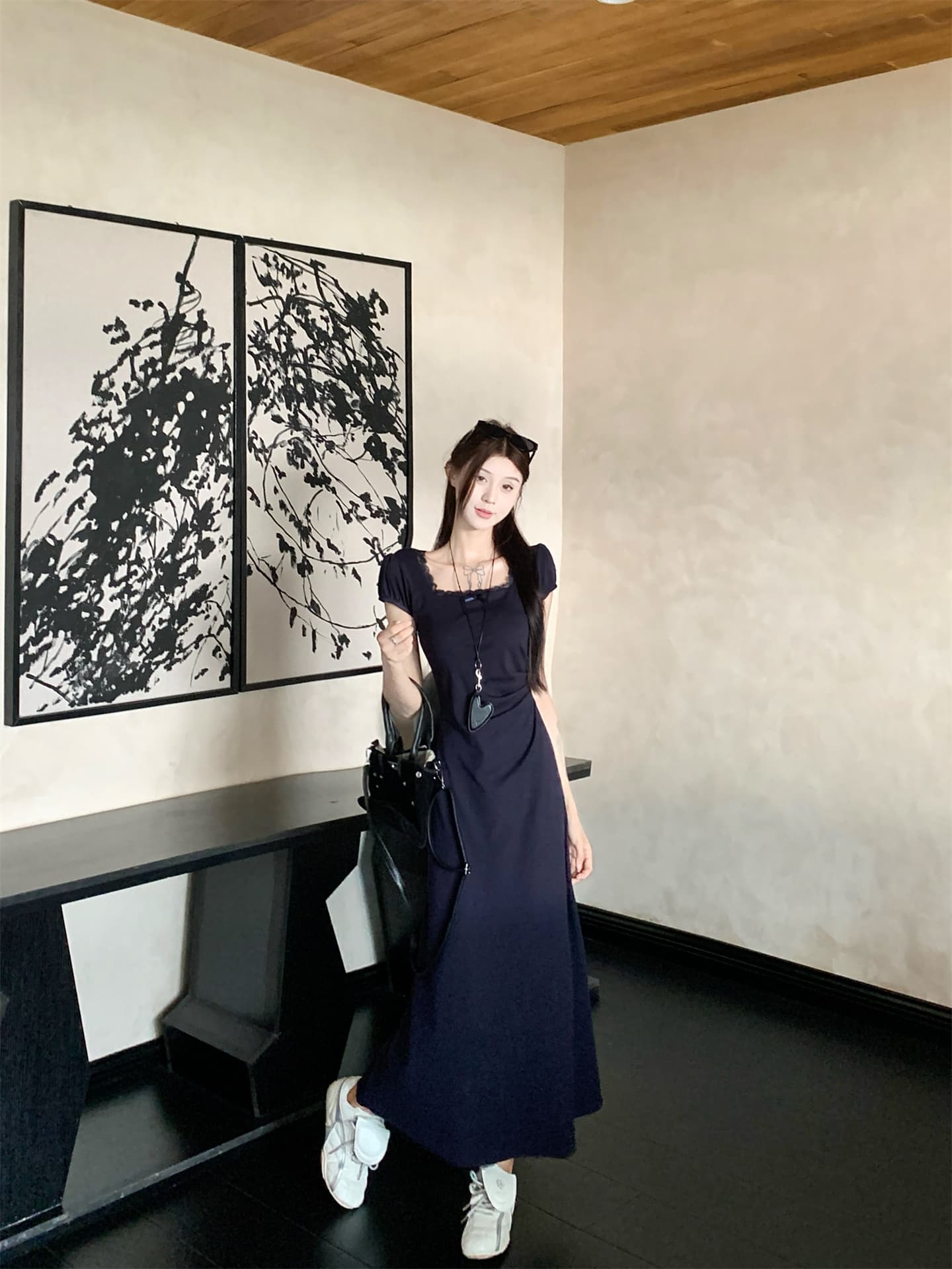 실사 프랑스식 광장 칼라 레이스 조각 반팔 몸매 가꾸기 슬림해 보이는 품격 롱 코트 드레스 상세 이미지 11