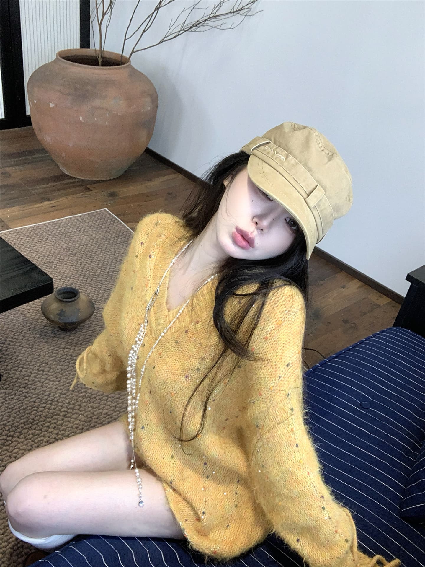 실사 이른 가을 부드러운 바람 가을 겨울 달콤함 V넥 스팽글 색상 포인트 스웨터 여자 루즈핏 슬림해 보이는 외출용 스웨터 상세 이미지 4
