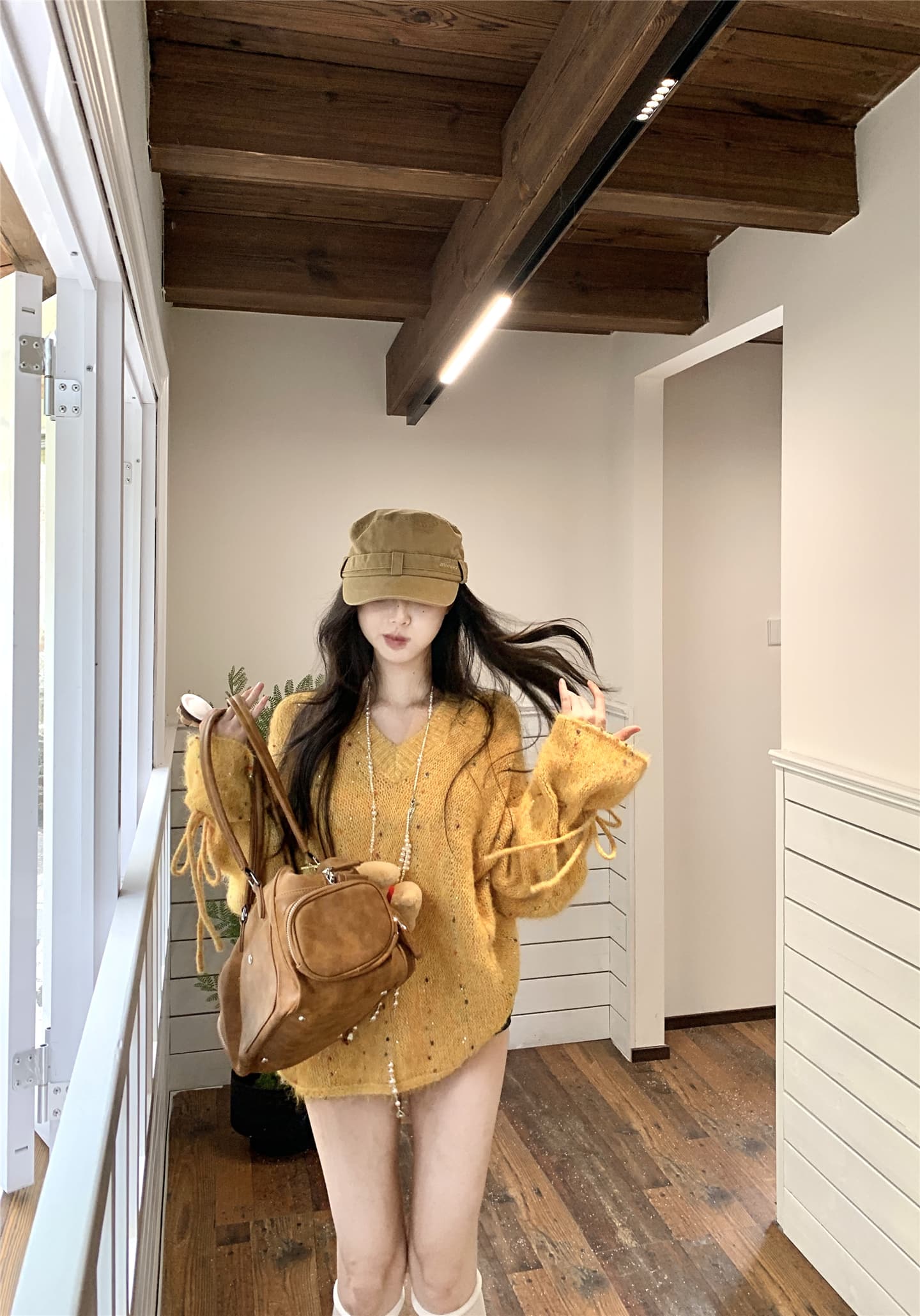 실사 이른 가을 부드러운 바람 가을 겨울 달콤함 V넥 스팽글 색상 포인트 스웨터 여자 루즈핏 슬림해 보이는 외출용 스웨터 상세 이미지 17