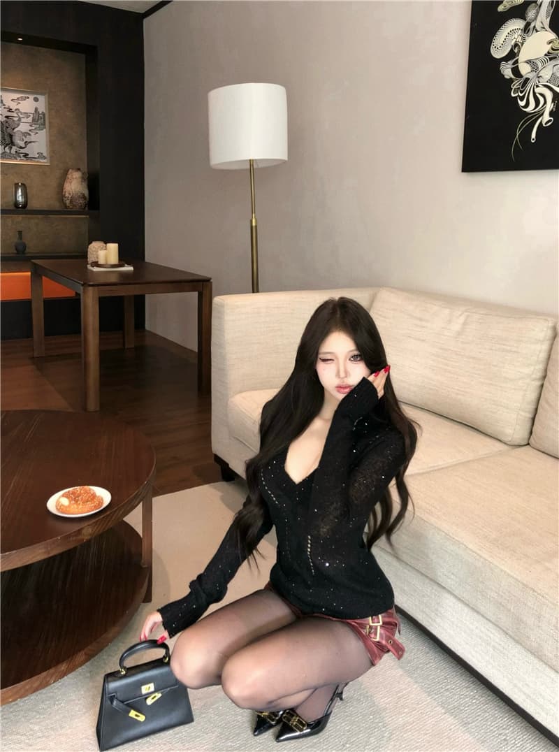 실사 이른 가을 트위스트 꽃 좋은 플래시 핫걸 니트 스웨터 몸매 가꾸기 슬림해 보이는 V넥 기본 셔츠 상세 이미지 11
