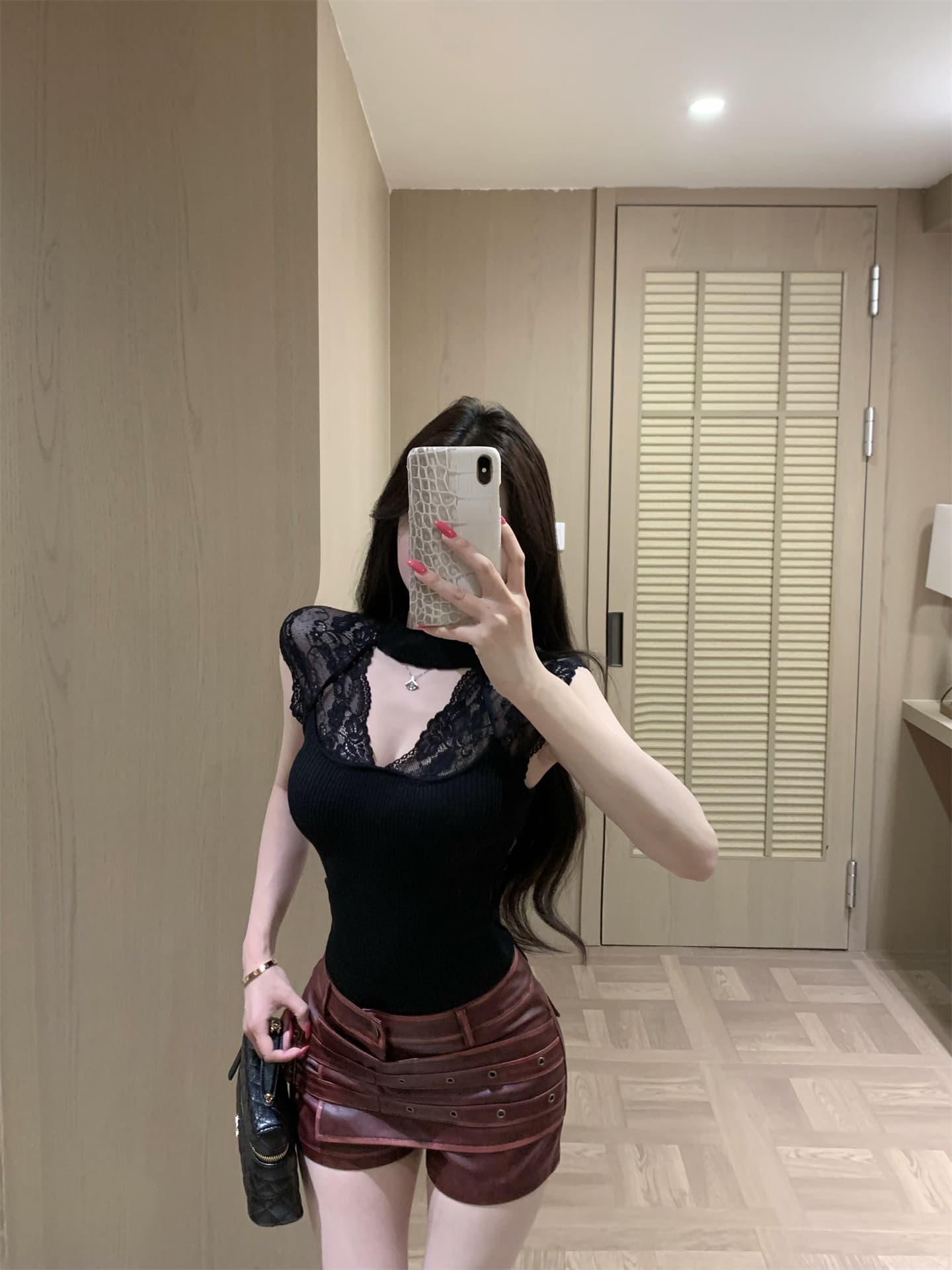 실사 레이스 분위기 품격 레이스 홀로우 아웃 패치워크 니트 민소매 조끼 핫걸 가죽 스커트 상세 이미지 5