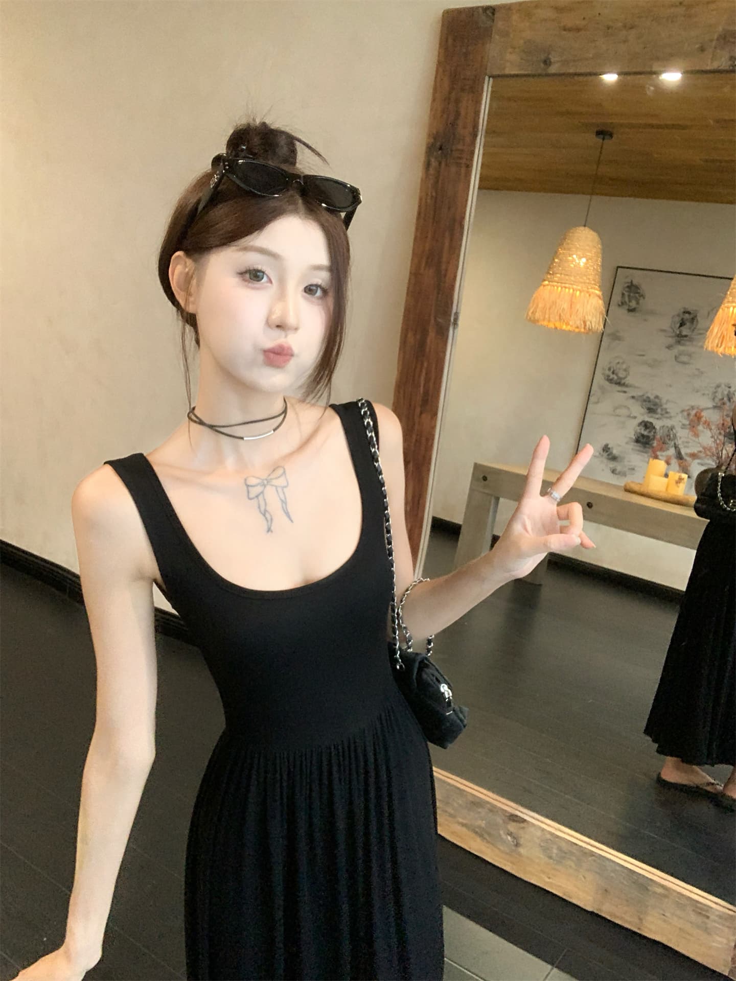 실사 프랑스식 대 u 칼라 슬립 롱 스커트 슬림해 보이는 디스플레이 높음 품격 섹시함 관대 한 드레스 이미지 4