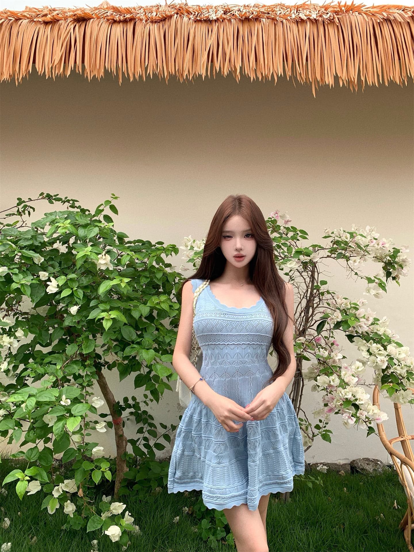 실사 차가운 아름다움 분위기 센스 캐치 부서 바다 소금 블루 디스플레이 화이트 허리 수축 여성 드레스 이미지 3