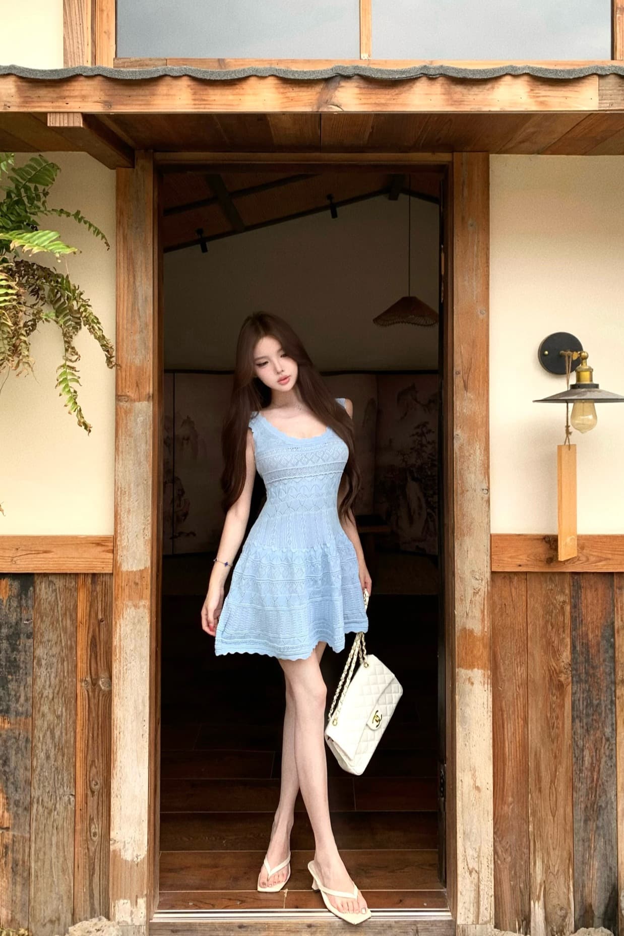 실사 차가운 아름다움 분위기 센스 캐치 부서 바다 소금 블루 디스플레이 화이트 허리 수축 여성 드레스 이미지 6