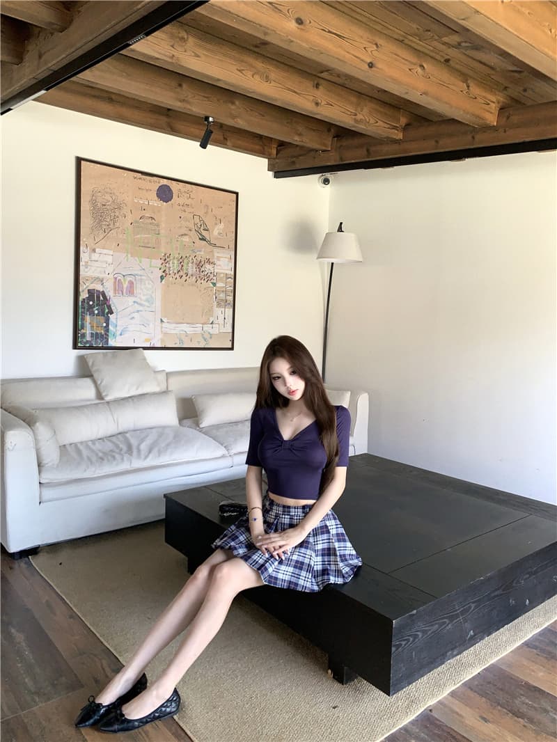 실사 V넥 니트 로얄 블루 티셔츠 몸매 가꾸기 반소매 중간 허리 체크무늬 A라인 스커트 섹시함 반신 스커트 상세 이미지 9