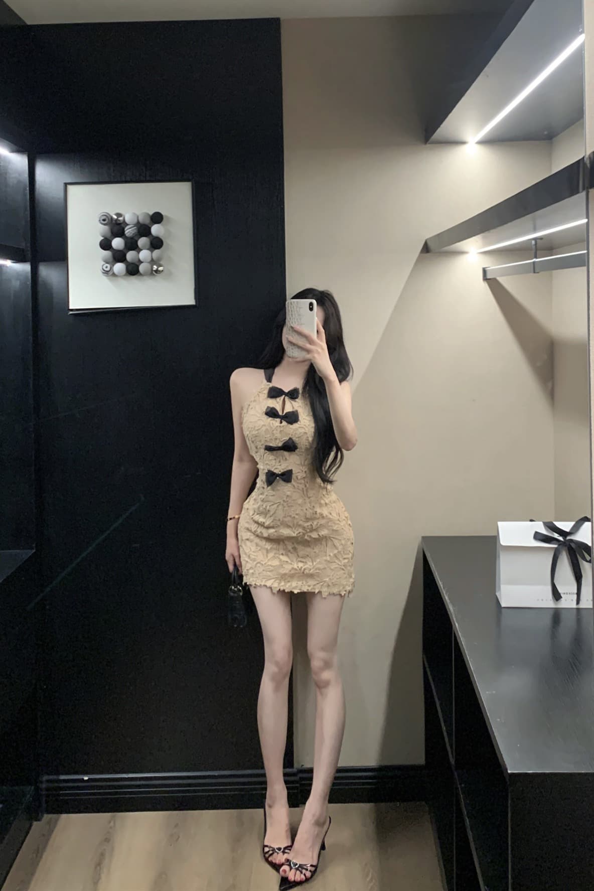 실사 핫걸 매우 매운맛 리스 요새 연인 십자가 백리스 민소매 무거운 작업 여성 드레스 고급 센스 치마 이미지 6