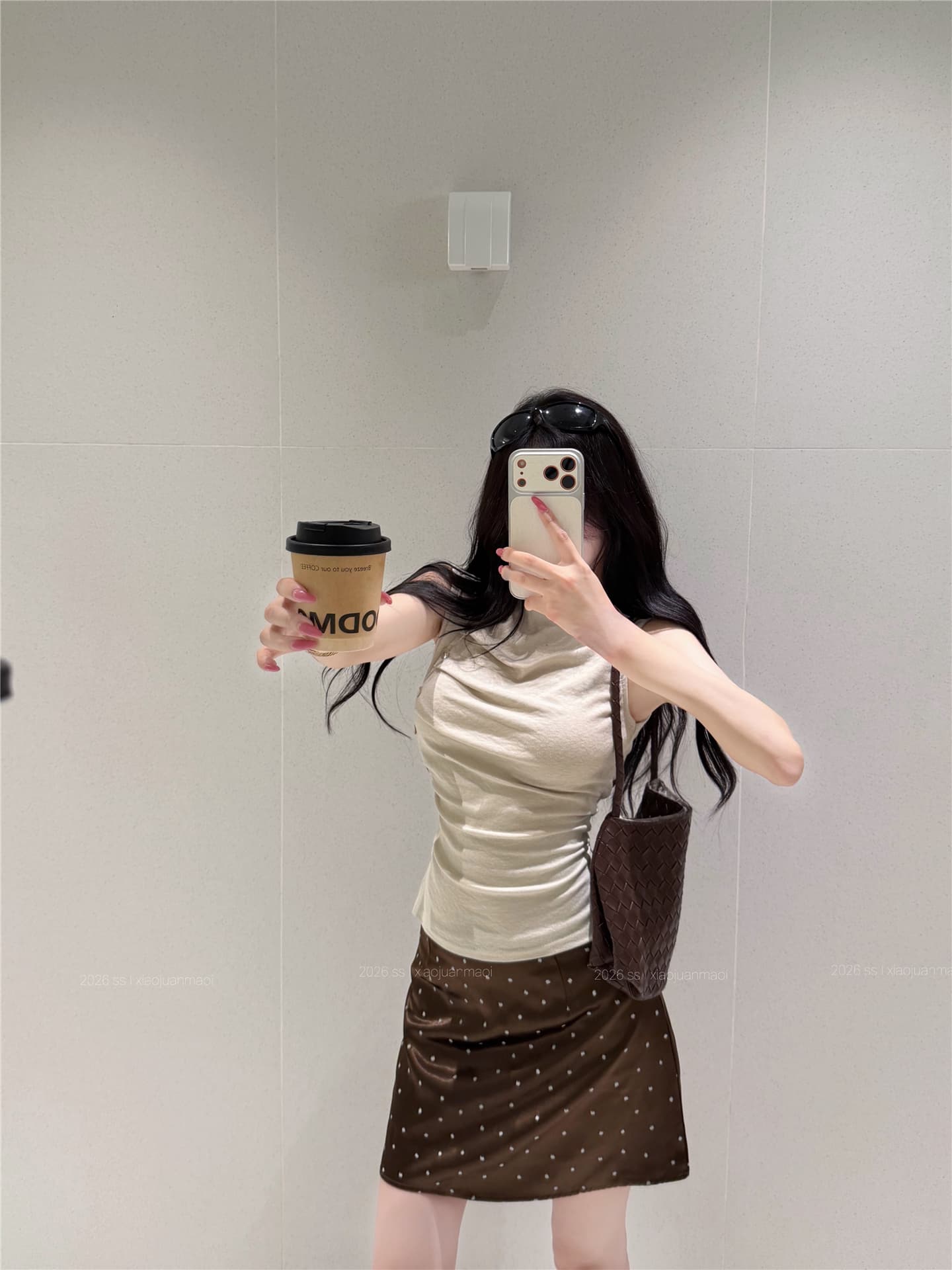 실사 품격 주름 민소매 조끼 맨위 티셔츠 여성 도트 무늬 브라운 니켈 프랑스식 한 마디 새틴 반신 미니 스커트 상세 이미지 10