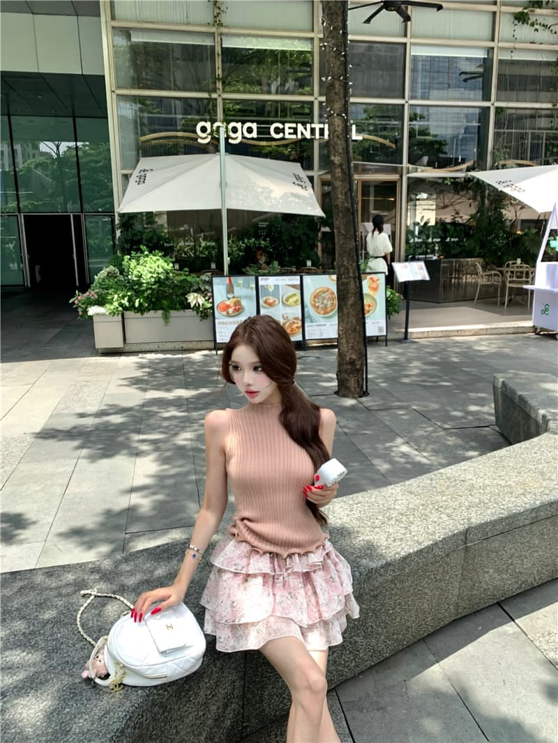 실사 한 여성 부드러운 분위기 센스 허리 수축 슬림해 보이는 달콤함 민소매 조끼 꽃무늬 미니 스커트 상세 이미지 9