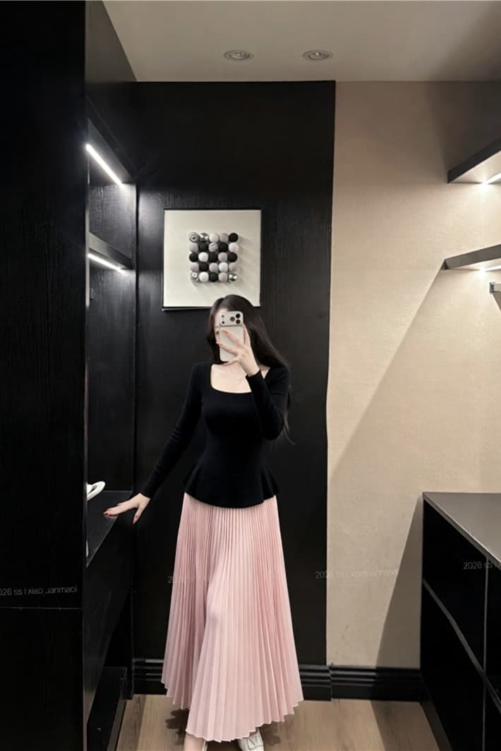 실사 이른 가을 빛 럭셔리 고급 프랑스식 광장 칼라 뒤로 스트랩 니트 맨위 핑크색 부드러운 대 치마 롱 스커트 이미지 5