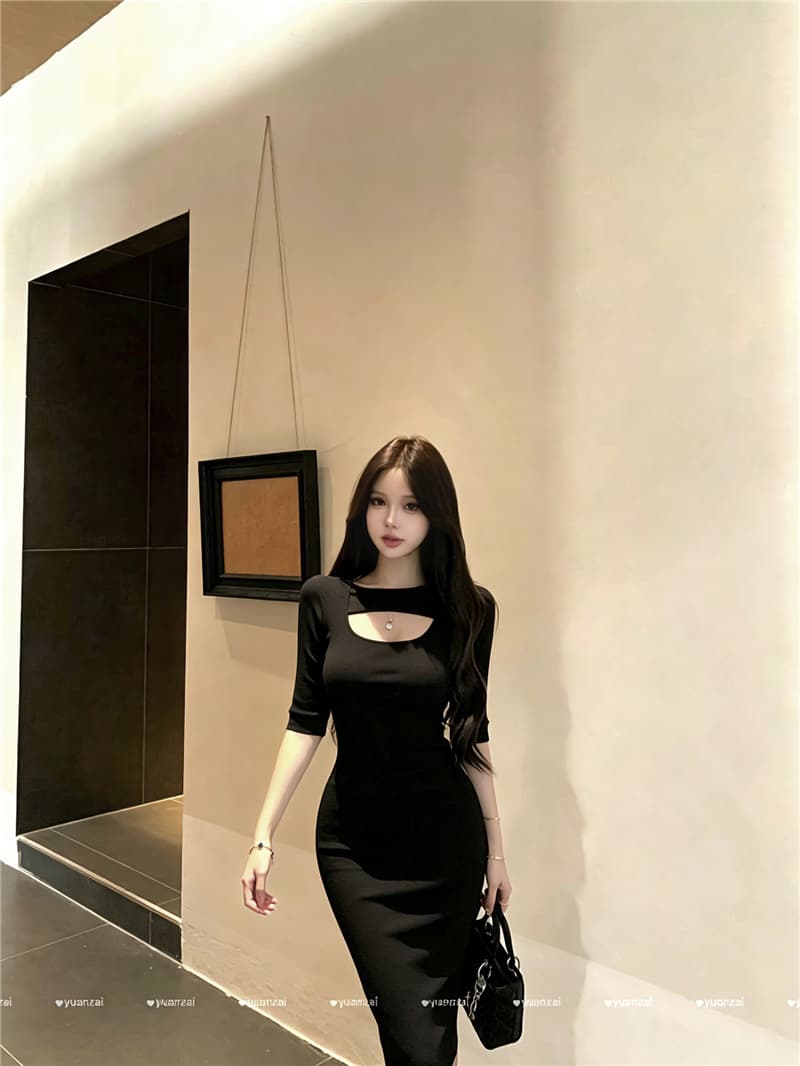 실사 흔들리는 라운드 넥 높음 폭탄 모직물 홀로우 아웃 롱 스커트 가을 겨울 허리 수축 드레스 이미지 4