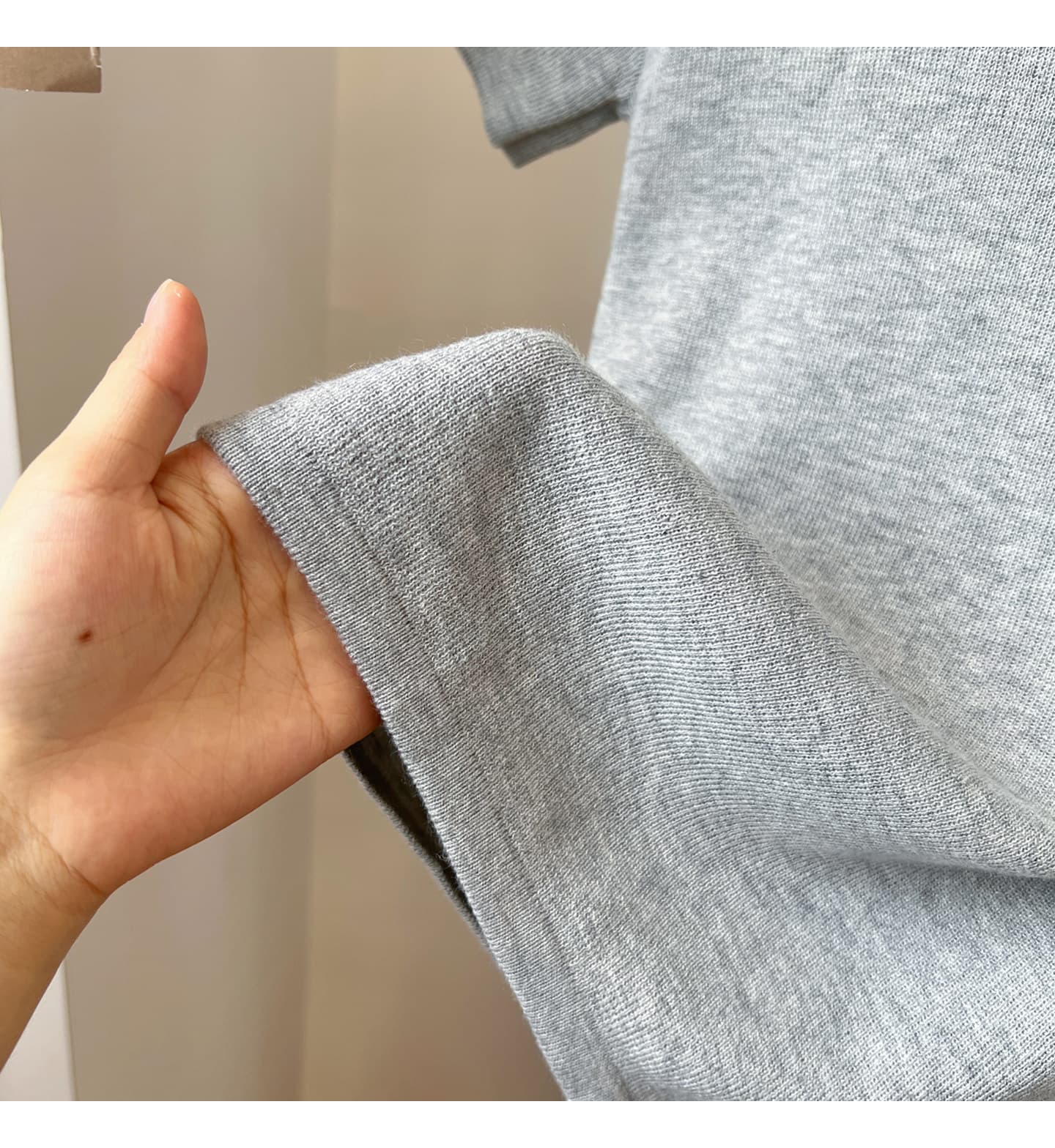레트로 POLO 칼라 니트 반팔 티셔츠 여성 여름 2026 새로운 다용도 미니멀리즘 몸매 가꾸기 슬림해 보이는 긍정적 인 어깨 의류 상세 이미지 26