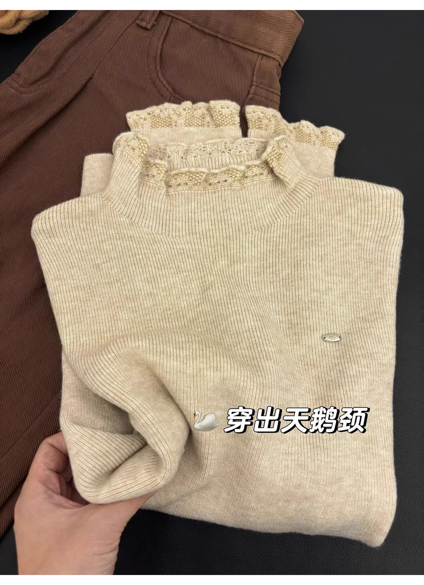 가을 겨울 크리스마스 신년 빨간색 스웨터 여자 자수 반하이넥 니트 기본 셔츠 세련된 프릴 인사이드 잡아라. 의류 상세 이미지 16