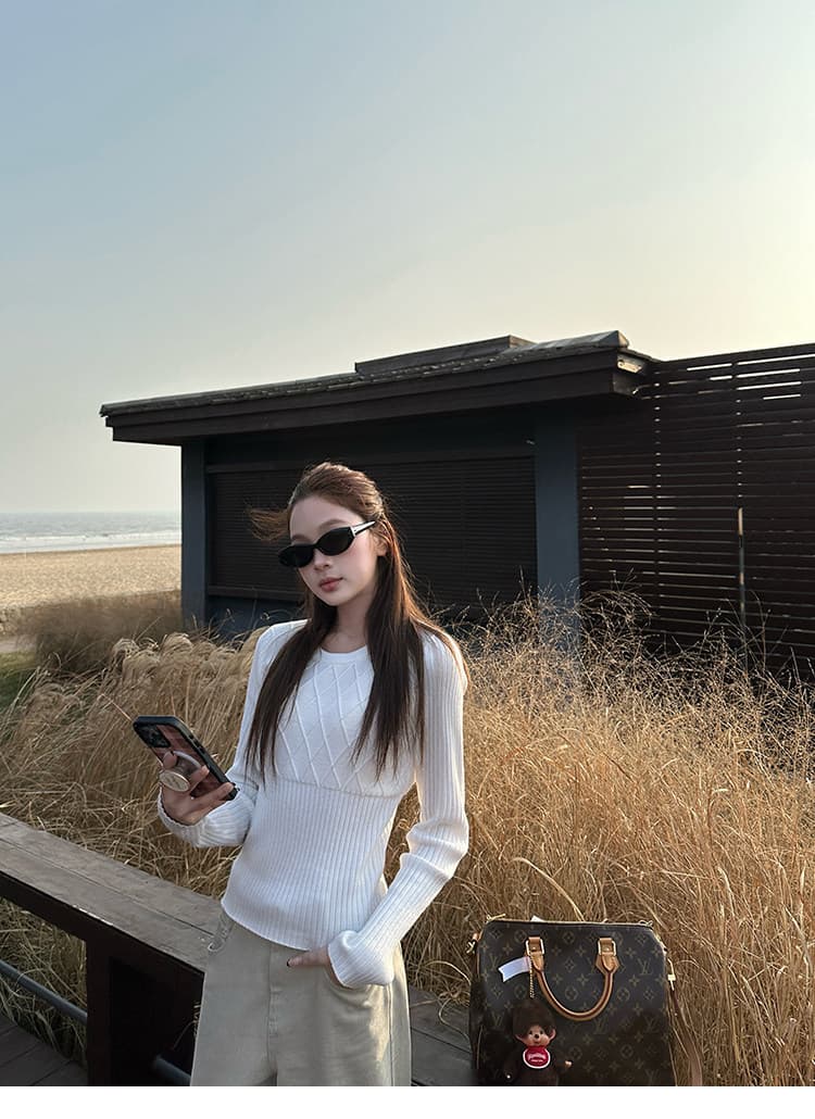 2026 이른 가을 새로운 링 그리드 허리 수축 긴팔 양모 니트 스웨터 인사이드 가져 가라. 몸매 가꾸기 슬림해 보이는 라운드 넥 만나는 맨위 여성 상세 이미지 34